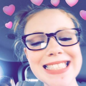 Meet your Posher, Bailey